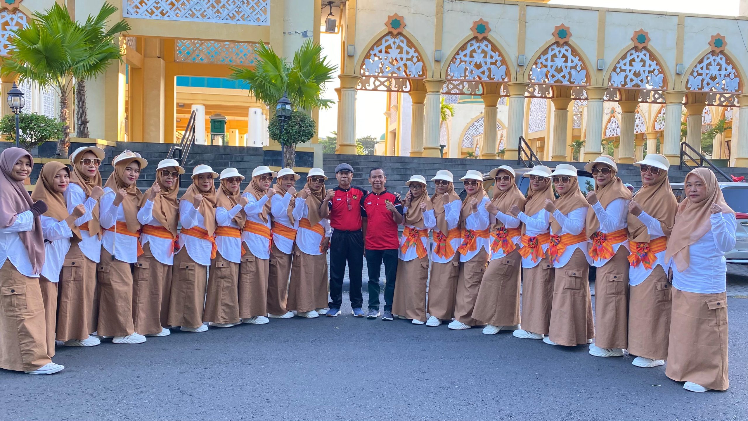 Tim Gerak Jalan SMAN 2 Kota Bima Raih Juara III Tingkat Provinsi NTB Tim Gerak Jalan SMAN 2 Kota Bima Raih Juara III Tingkat Provinsi NTB